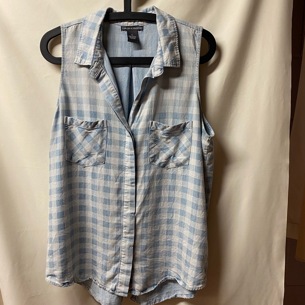 Denim shirt Chelsea & Theodore blue & white Ombre affect, back slit. Sleeveless